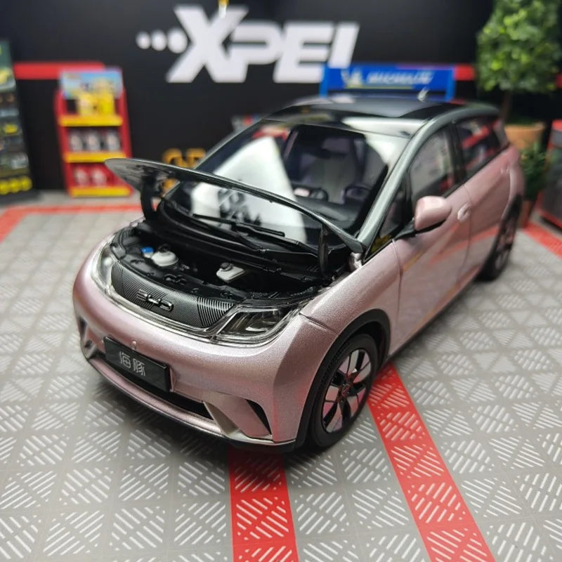 1:18 BYD Dolphin