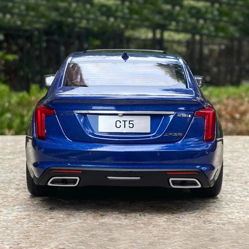 1:18 Cadillac CT5 2021