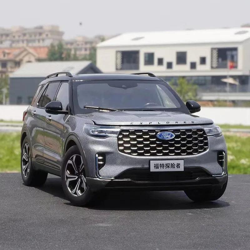 1:18 Ford EXPLORER 2023