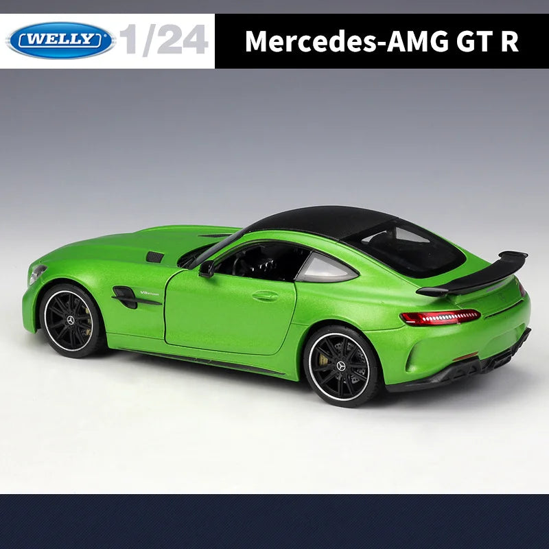 1:24 Mercedes Benz AMG GTR