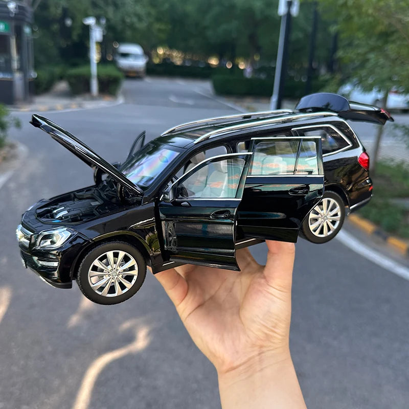 1:18 Mercedes Benz GL-class GL500