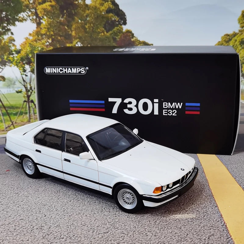 1:18 BMW 7 Series E32 730i 1986