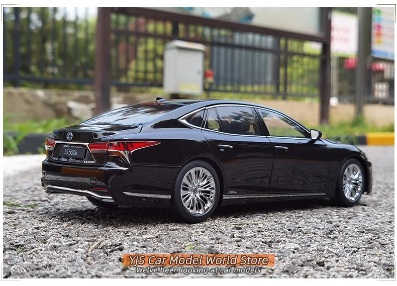 1:18 LEXUS LS500h