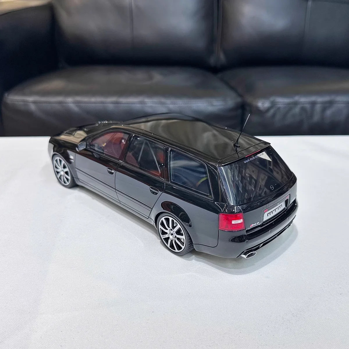 1:18 AUDI RS6 2004