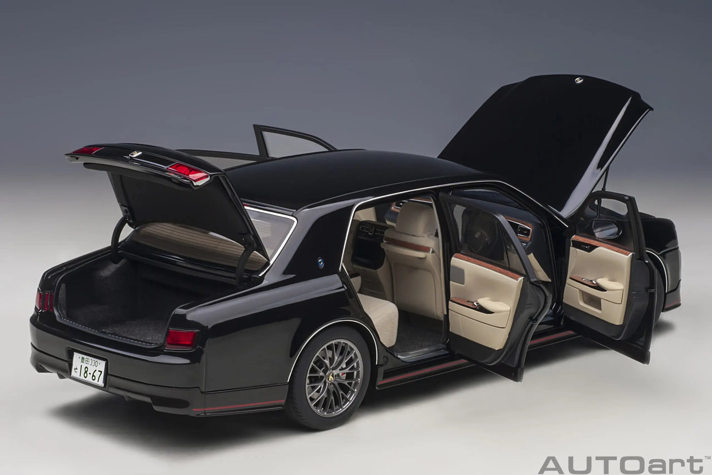 1:18 Toyota Century GRMN