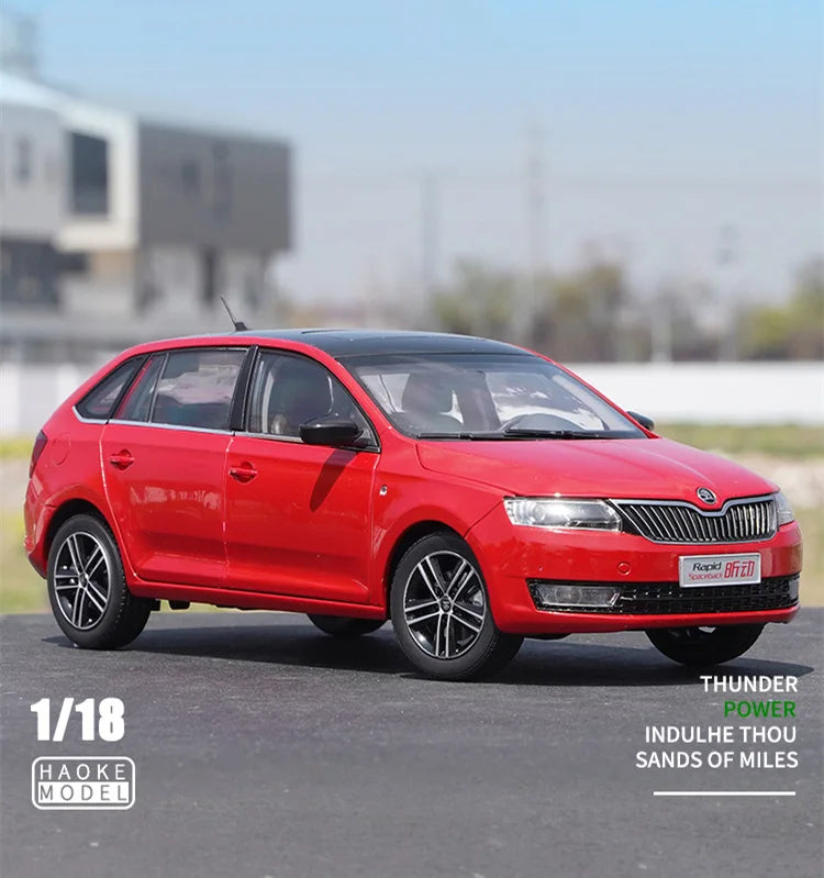 1:18 SKODA Rapid Spaceback