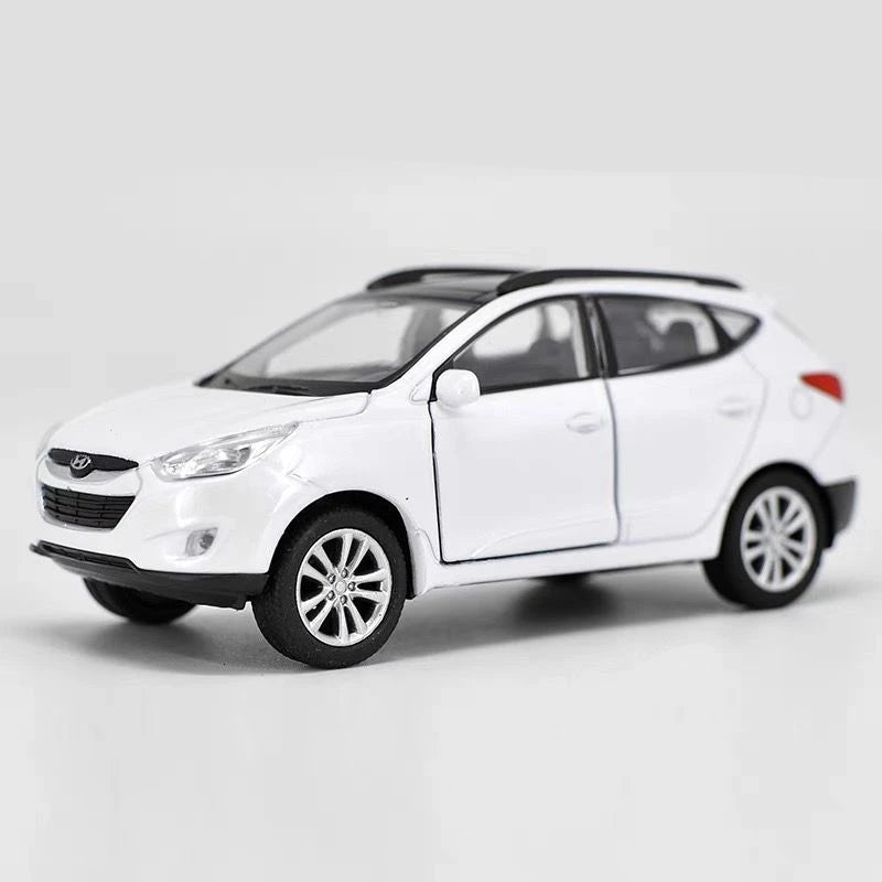 1:36 Hyundai SUV