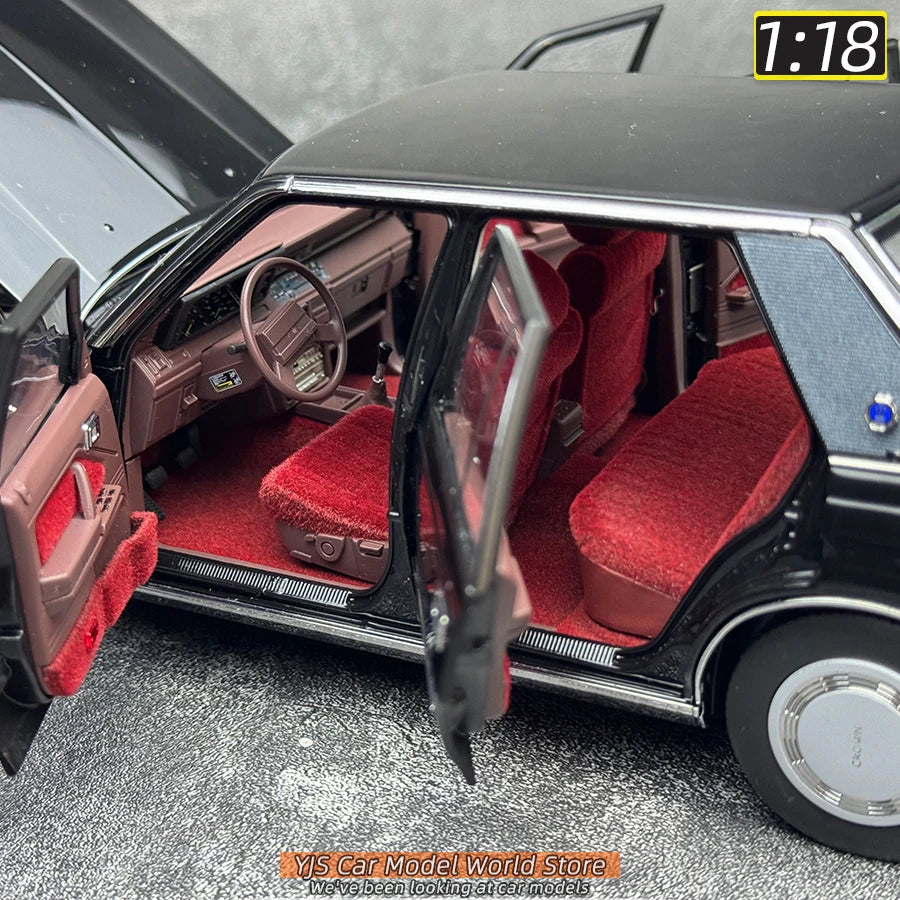 1:18 Toyota Crown MS122