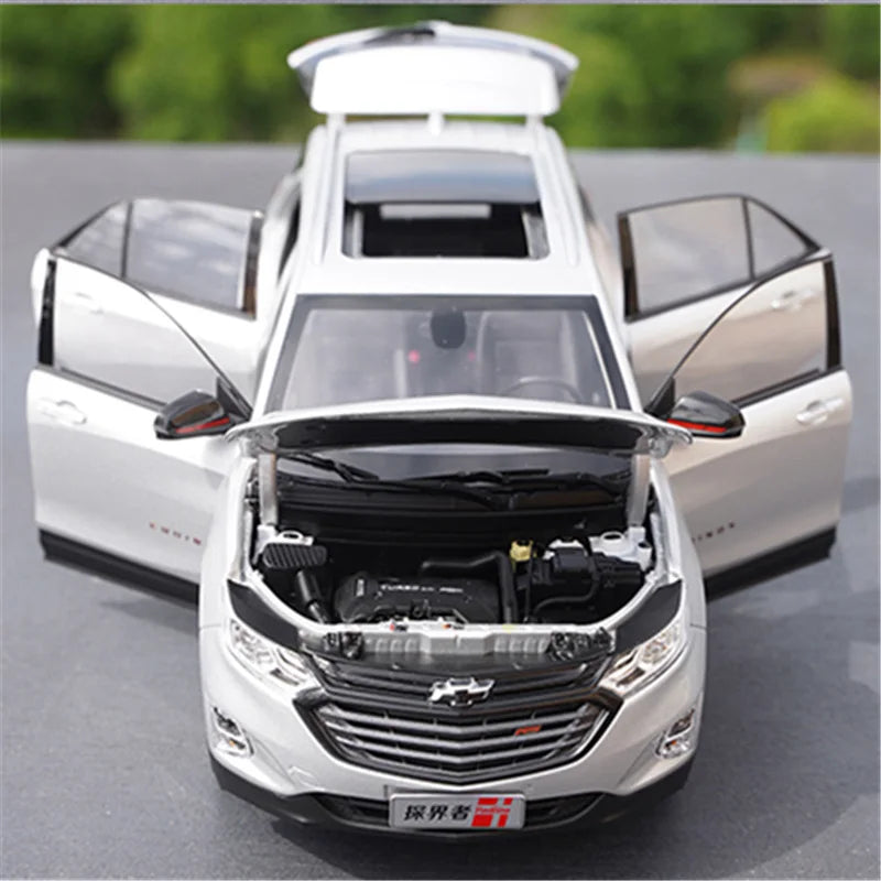 1:18 Chevrolet Equinox Redline