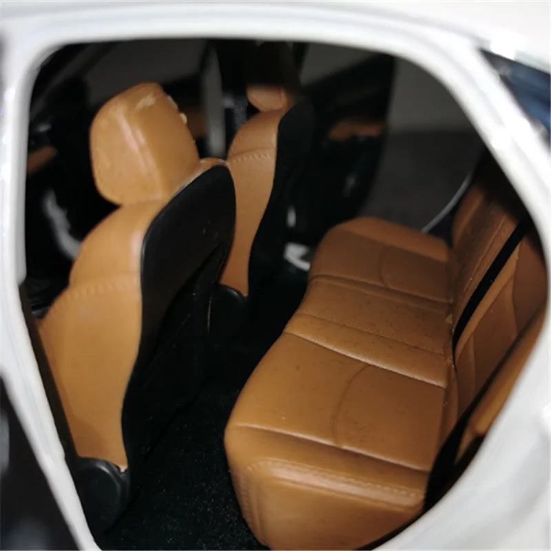 1:18 Ford ESCORT 2022