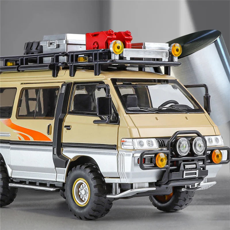1:24 Mitsubishi Delica