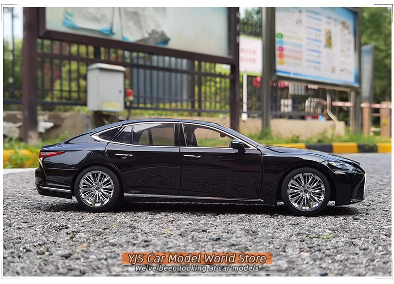 1:18 LEXUS LS500h