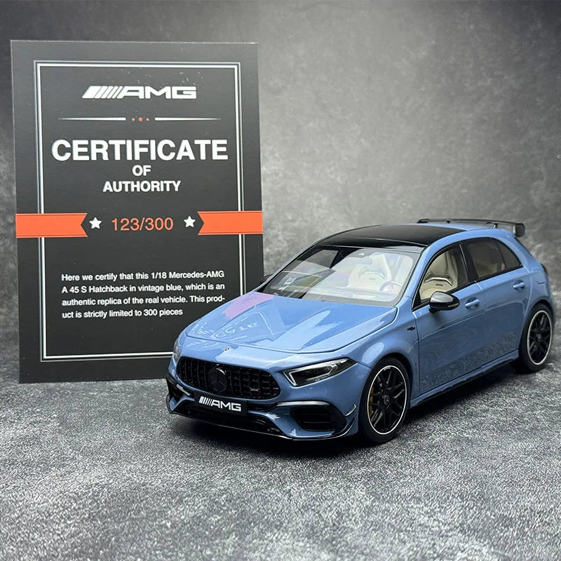 1:18 Mercedes-Benz A45 AMG