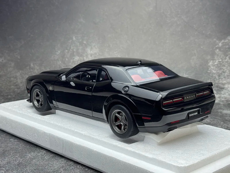 1:18 Dodge SRT SUPER STOCK 2023