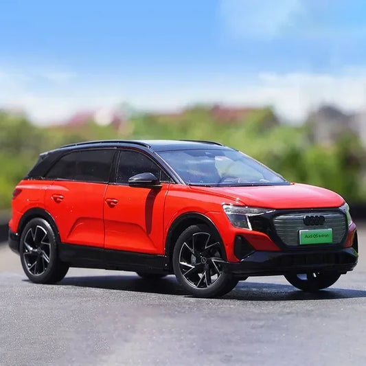 1:18 Audi Q5 E-tron 2022