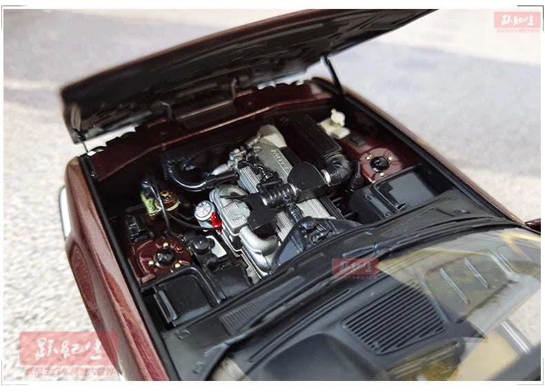 1:18 BMW 7 Series E32 730i 1986