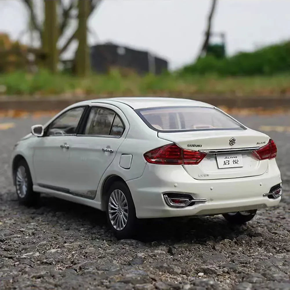 1:18 Changan Suzuki Alivio
