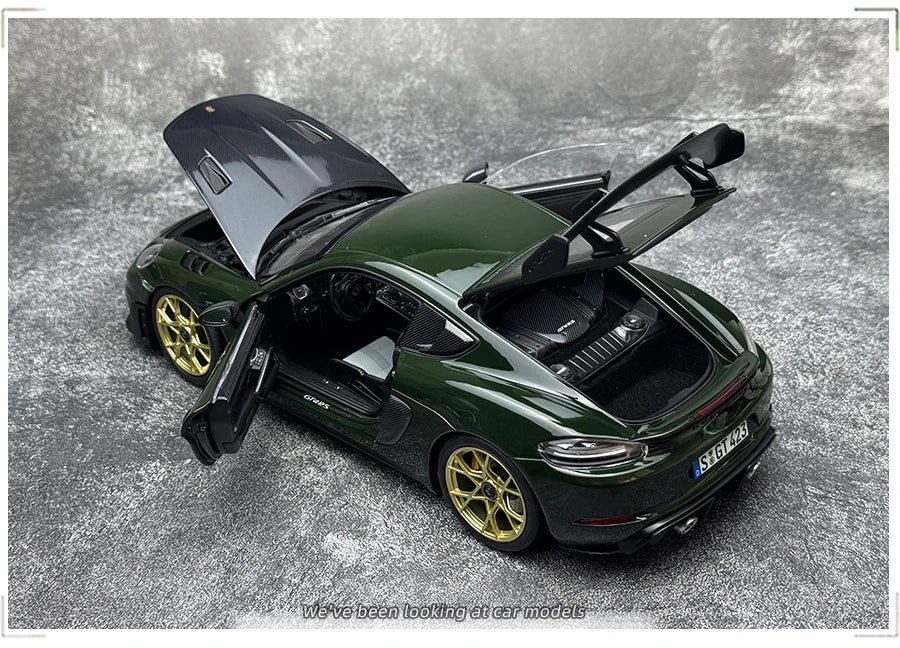 1/18 Porsche 718 Cayman GT4 RS Weissach Pack 2023