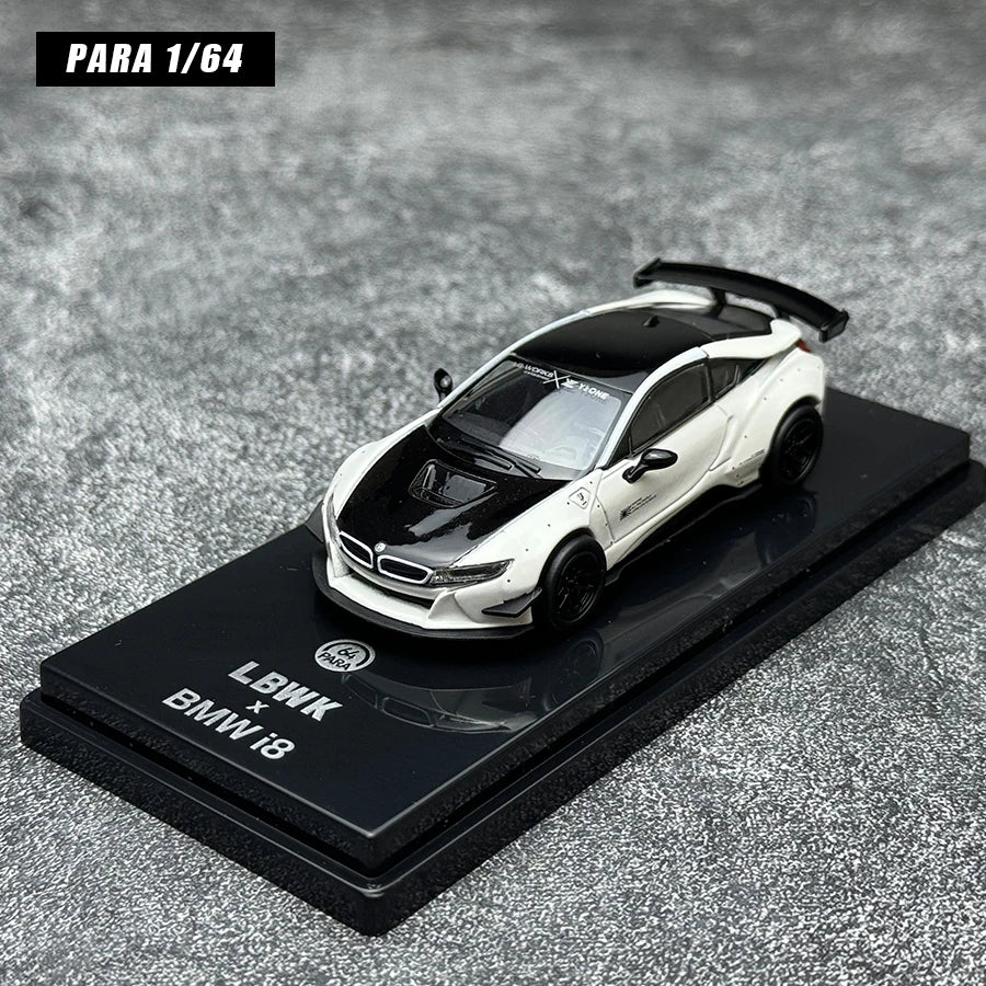 1:64 BMW i8