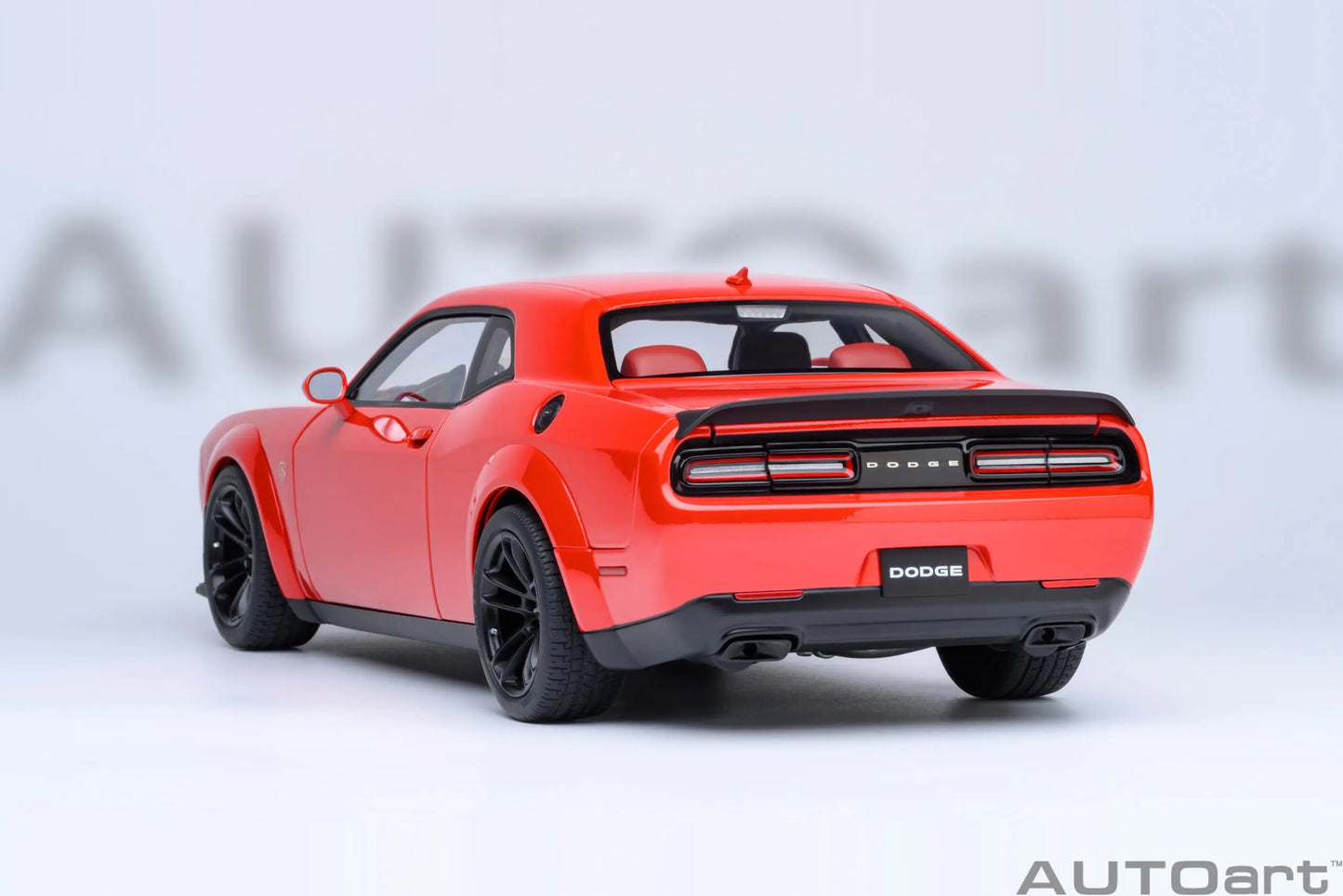 1"18 DODGE CHALLENGER SRT JAILBREAK 2022