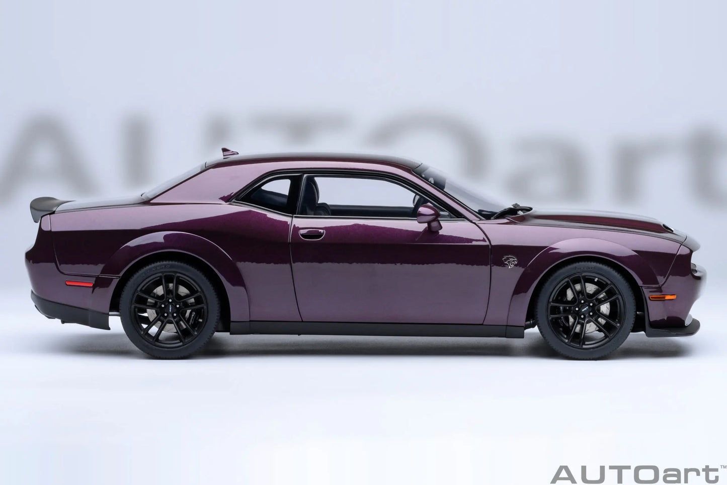 1:18 DODGE CHALLENGER SRT JAILBREAK 2022