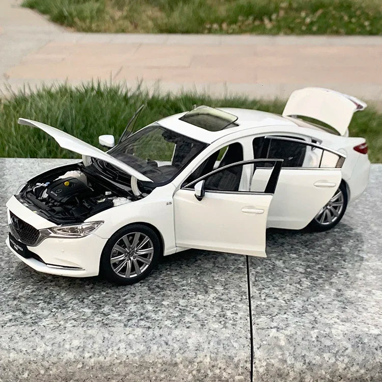 1:18 Mazda Atez 2020