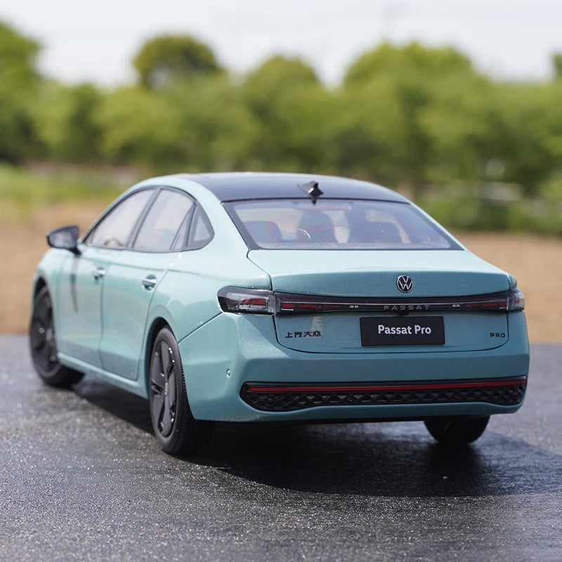 1:18 Volkswagen PASSAT Pro 2024
