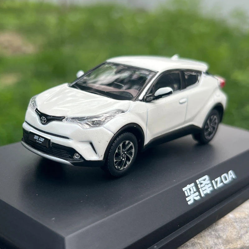 1:43 Toyota IZOA