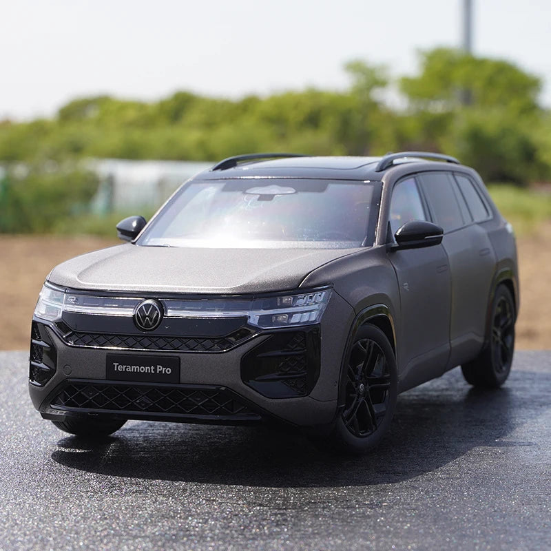 1:18 Volkswagen Teramont Pro
