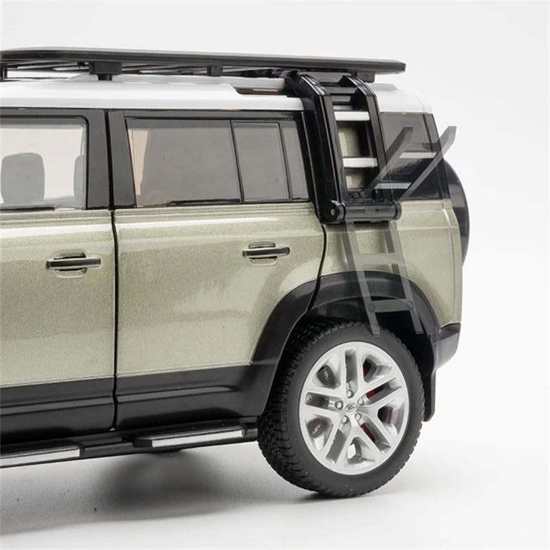 1:18 Range Rover Defender