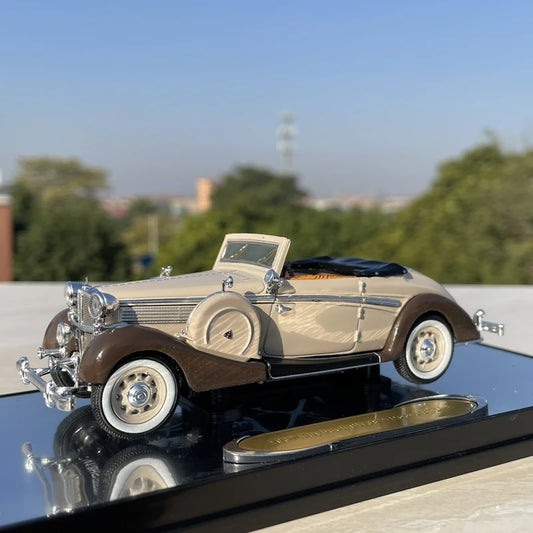 1:43 Classical Old Car