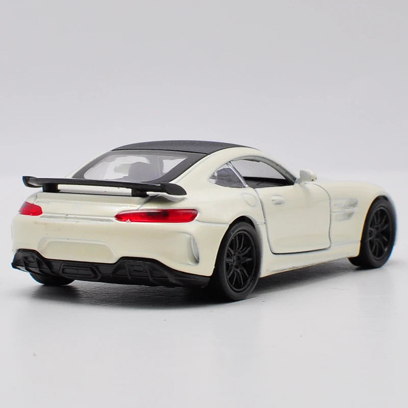 1:36 Mercedes Benz AMG GTR