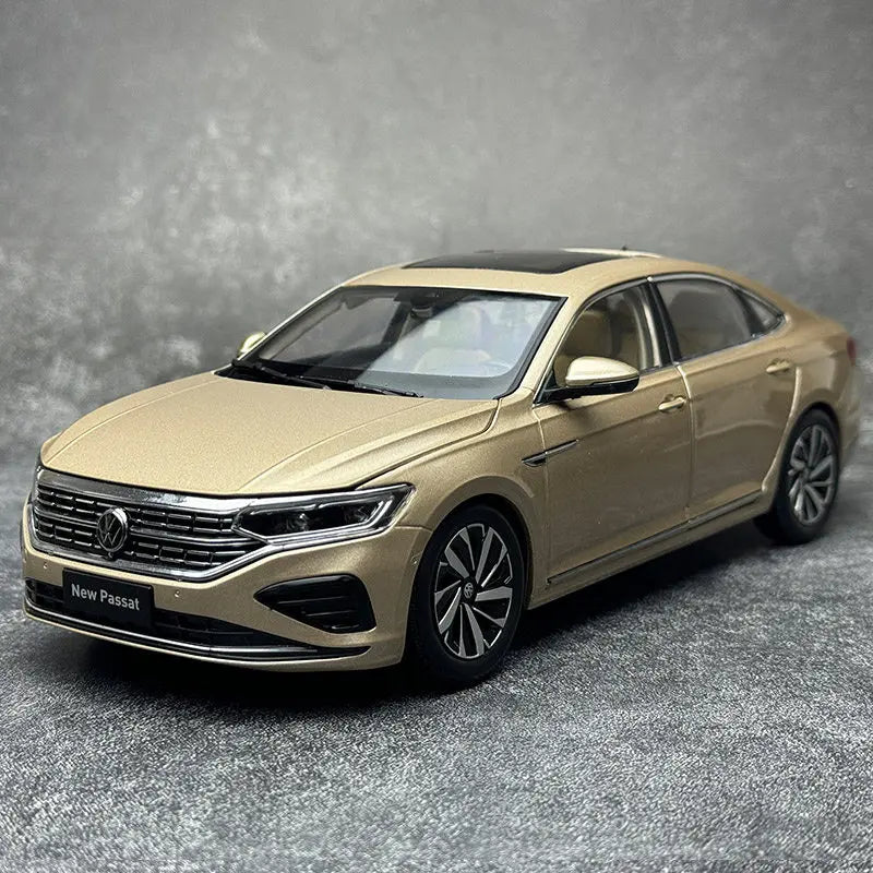 Maquette en métal OEM VW NEW PASSAT 2022 à l'échelle 1:18, modèle de voiture moulé sous pression, affichage statique, cadeau de vacances