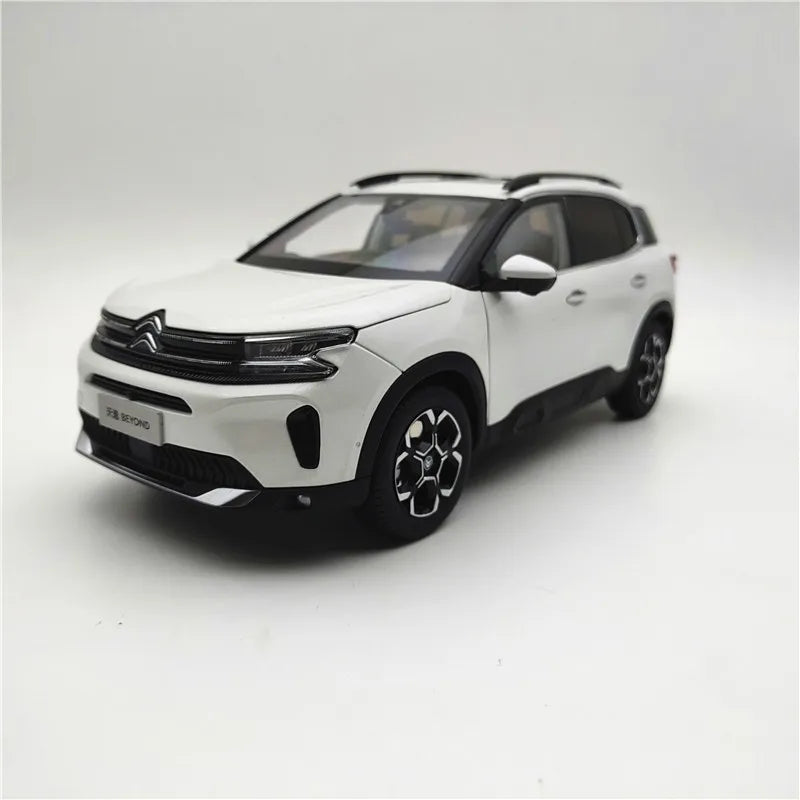 1:18 Citroen C5 BEYOND