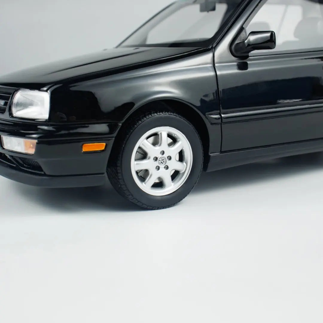 1:18 Volkswagen Jetta GLX VR6