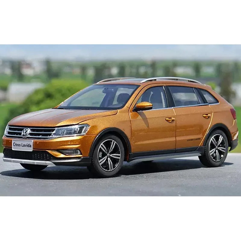 1:18 Volkswagen Lavida Cross 2016