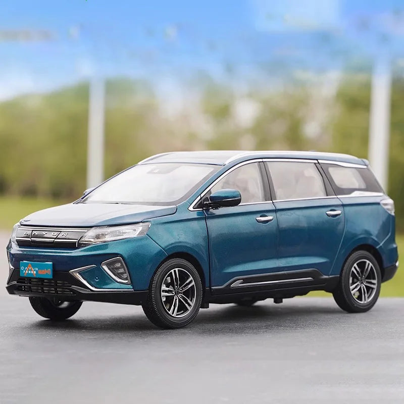 1:18 Dayun Yuanzhi M1 Pure Electric New Energy