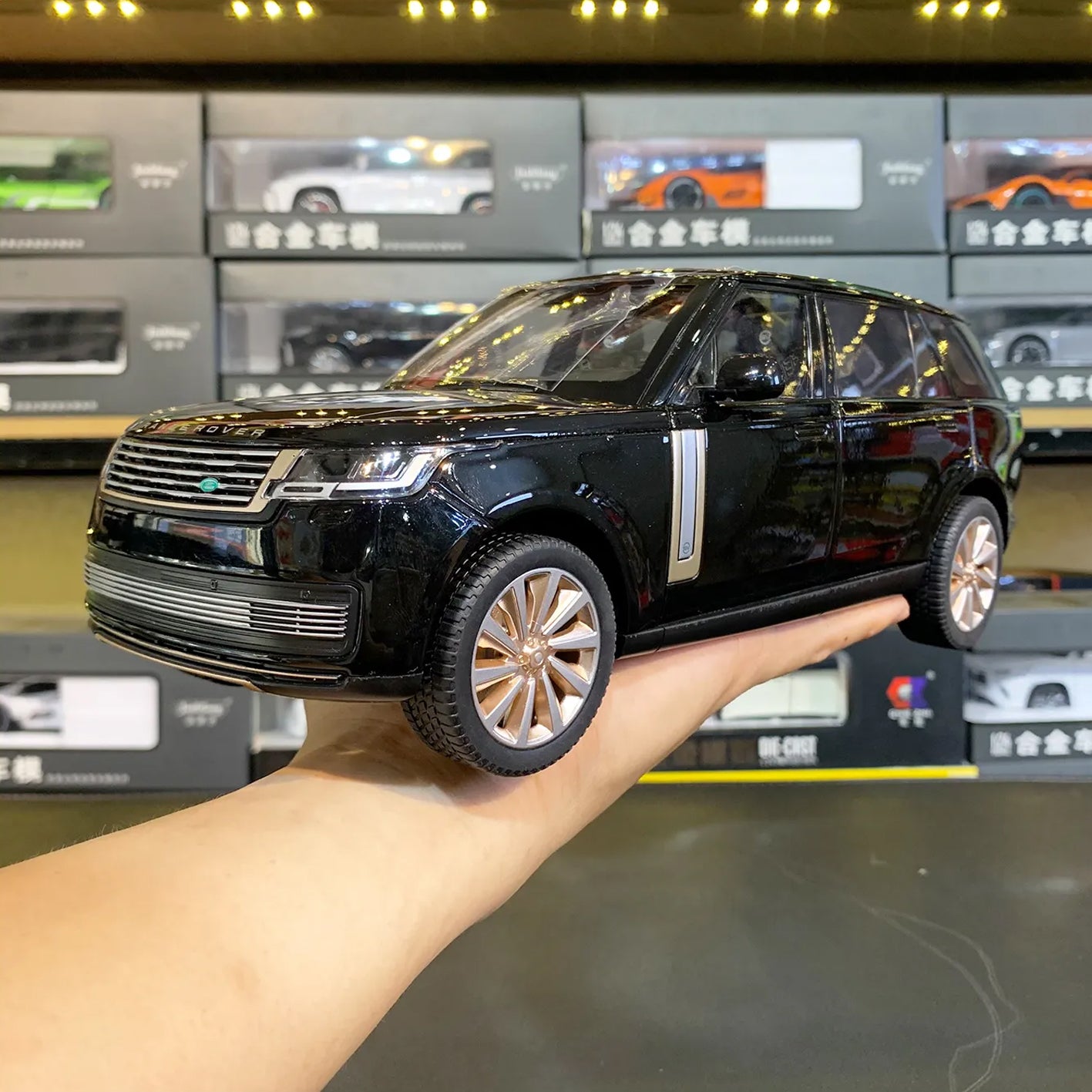 1:18 Range Rover Autobiography