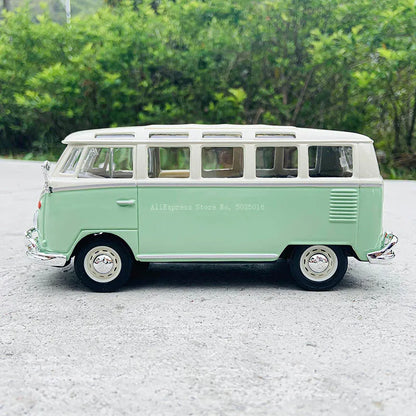 1:25 Volkswagen VAN SAMBA