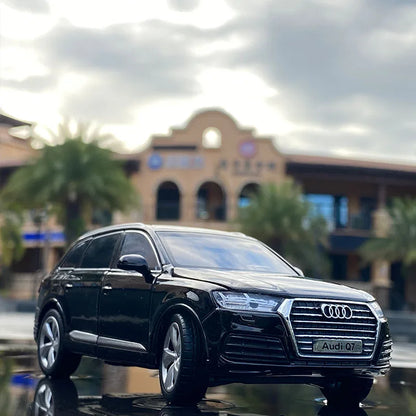 1:32 AUDI Q7