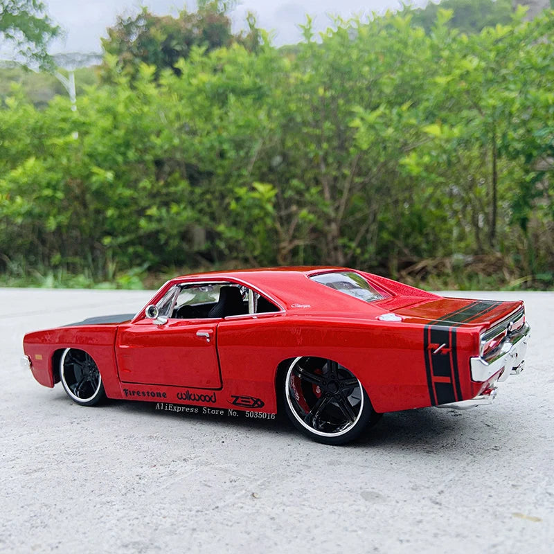 1:25 1969 Dodge Challenger R/T