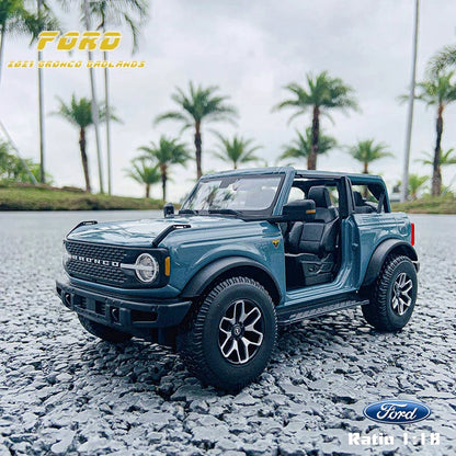 1:18 Ford Bronco Badlands 2021