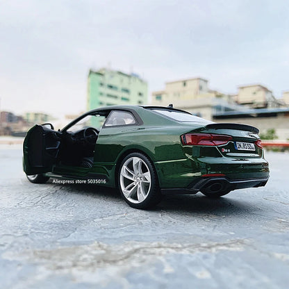 1:24 Audi RS5