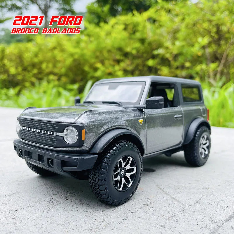 1:24 Ford Bronco Badlands 2021