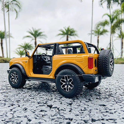 1:18 Ford Bronco Badlands 2021