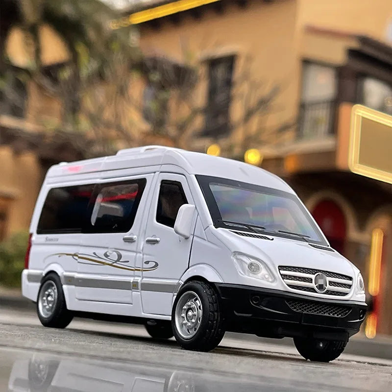 1:34 FORD Transit