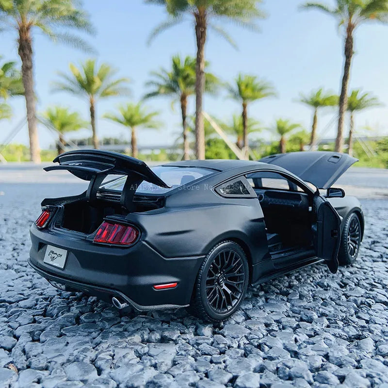 1:18 2015 Ford Mustang GT