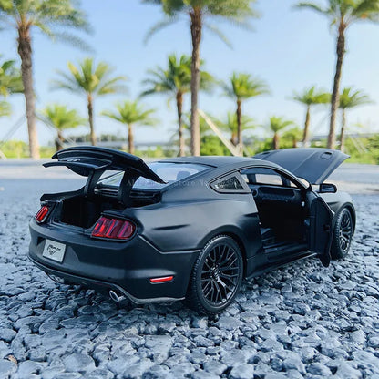 1:18 2015 Ford Mustang GT