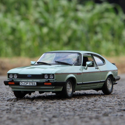 1:24 Ford Capri 1982