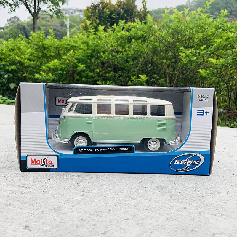 1:25 Volkswagen VAN SAMBA